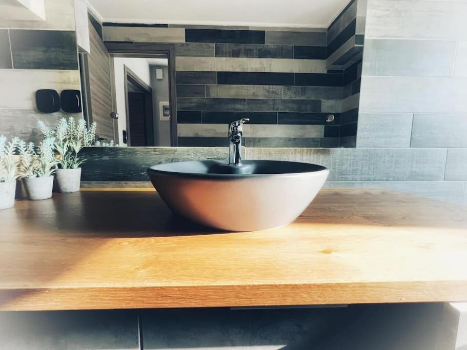 The Beehive Apartman Mytilíni Kültér fotó